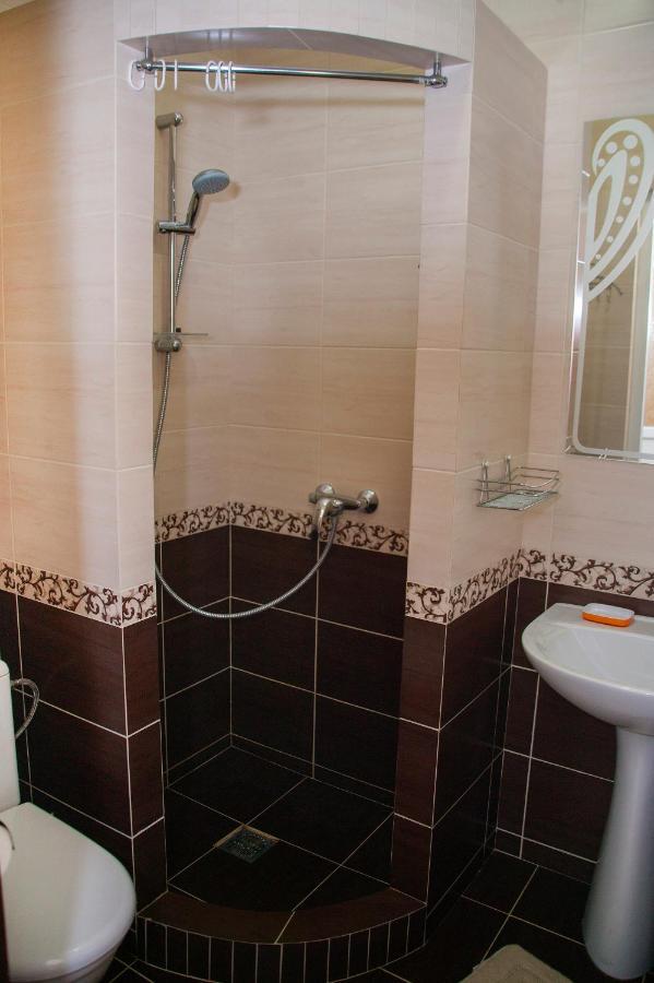 U Eli Hotel Polyana  Ngoại thất bức ảnh