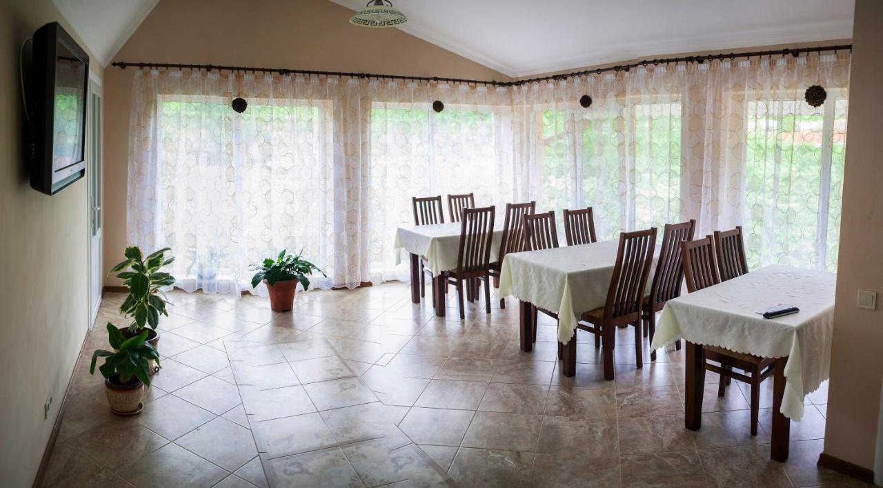 U Eli Hotel Polyana  Ngoại thất bức ảnh