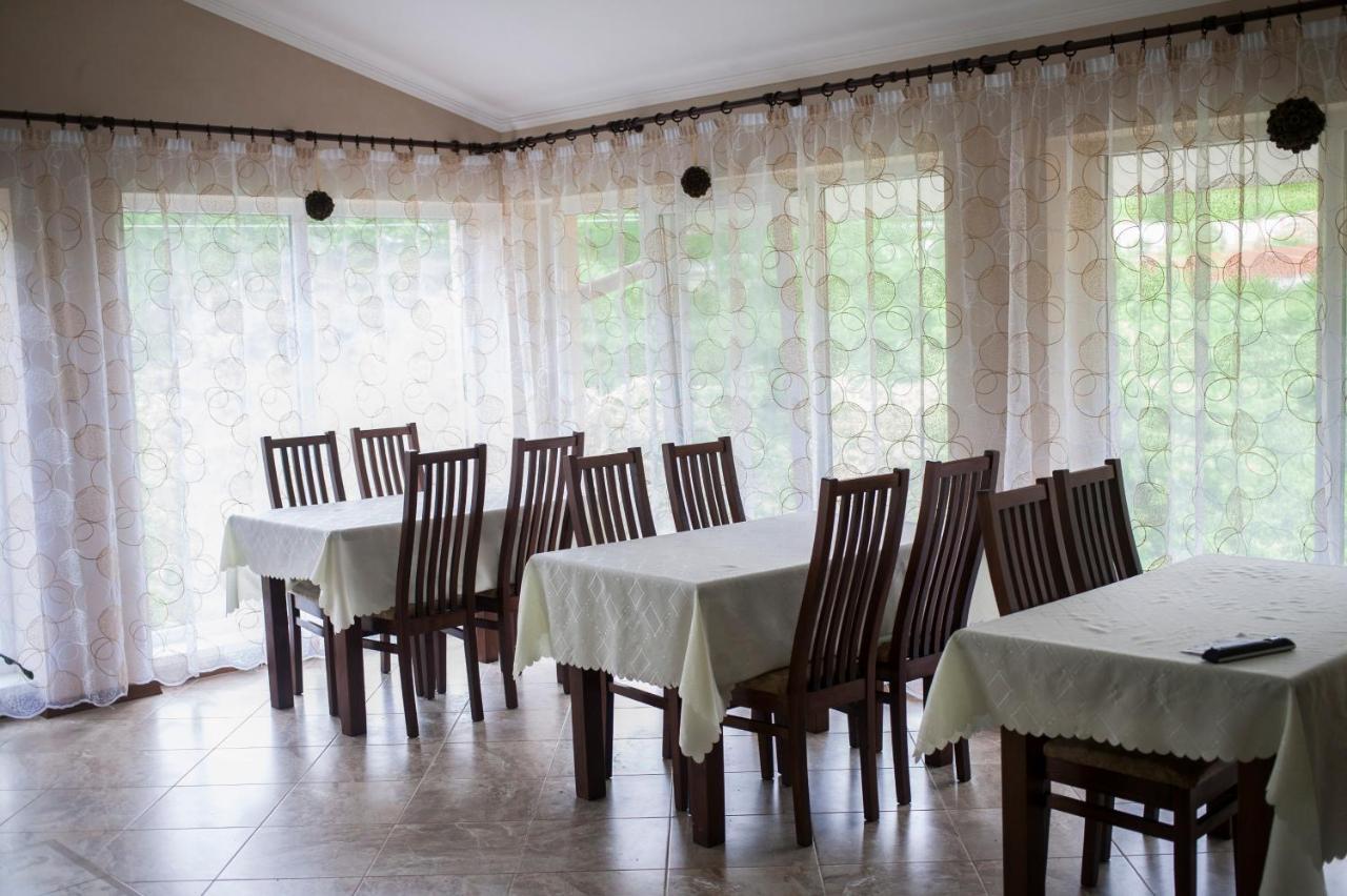U Eli Hotel Polyana  Ngoại thất bức ảnh