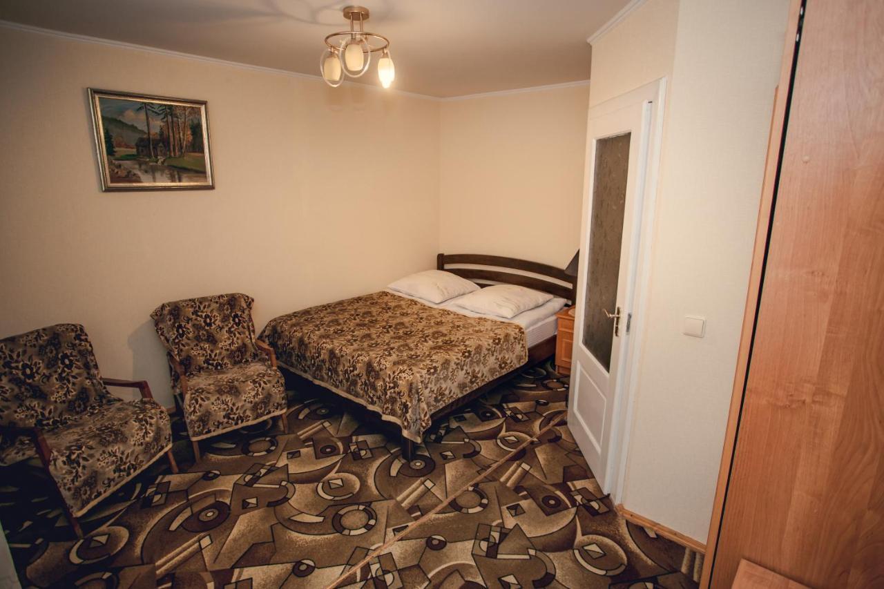 U Eli Hotel Polyana  Ngoại thất bức ảnh